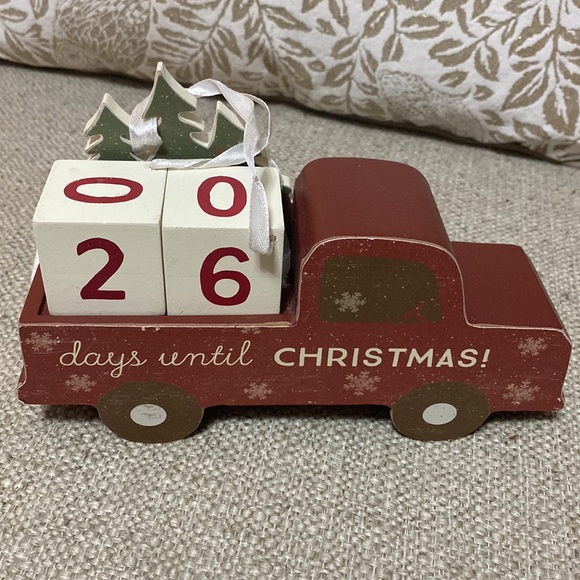 NEW. Little wooden red truck. Countdown to Christmas. ๐ ๐
๐ป - Picture 2 of 7